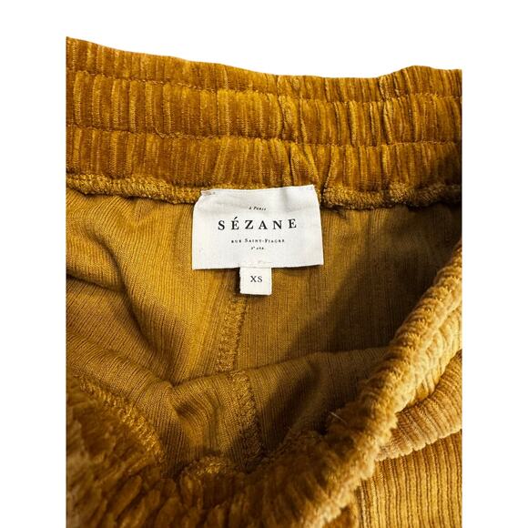 SEZANE Mini Shorts in XS Mustard Gold Pocketed Mid Rise - Picture 4 of 4